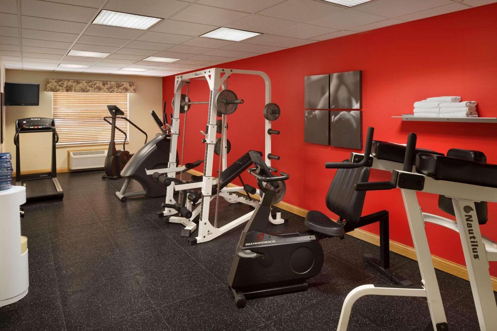 Country Inn & Suites By Radisson, Louisville East, Ky מראה חיצוני תמונה